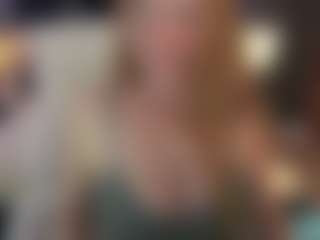 Live cam show with miaredfox - Flashing on madthumbs