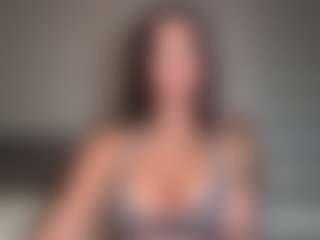 Live cam show with Kimmy Loot - Big Ass on Livezox