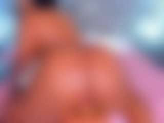Live cam show with cammiila - Young Adult on Stripli.com