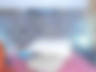 Live cam show with cammiila - Ebony on CamwithHer