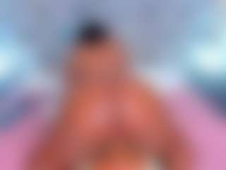 Live cam show with cammiila - Ebony on SpunkLive | colombia