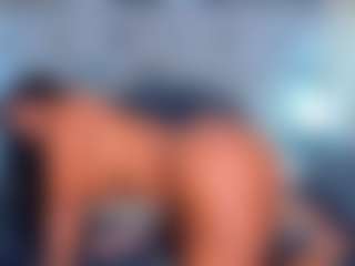 Live cam show with cammiila - Ebony Teen (18+) on Uber Horny