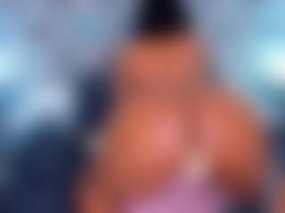 Live cam show with cammiila - BBW on Dolls Live