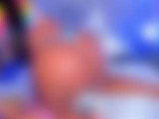 Live cam show with cammiila - Ebony Shaved Pussy on Camsoda