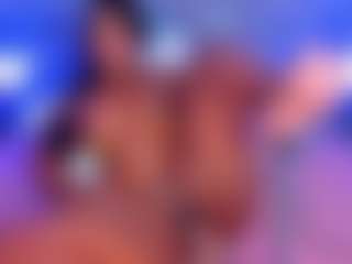Live cam show with cammiila - Living Room on sexytreat.net