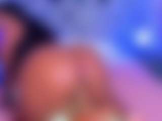 Live cam show with cammiila - Young Adult on Milfs Live