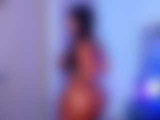 Live cam show with cammiila - HD on Camsoda