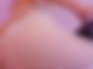 Live cam show with HAILEY - Squirt on Uber Horny