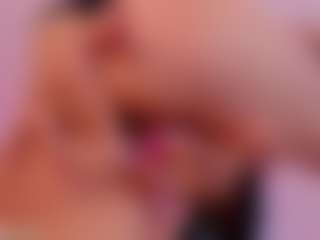 Live cam show with HAILEY - Spy MILF on livesuperchat.net