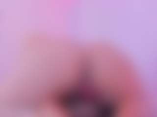 Live cam show with HAILEY - Squirt MILF on Camiplay Live