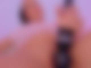 Live cam show with HAILEY - Fingers on Camsoda