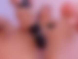 Live cam show with HAILEY - Bedroom on Camsoda