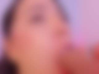 Live cam show with HAILEY - Athletic Bedroom on Camsoda