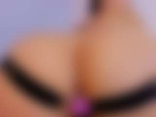 Live cam show with HAILEY - Body Massage on Camsoda