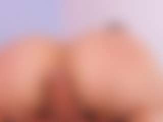 Live cam show with HAILEY - Tease on live18s.com