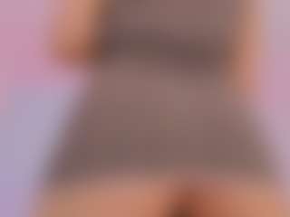 Live cam show with HAILEY - Fingers on Camsoda