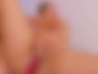 Live cam show with HAILEY - Lush MILF on Camsoda