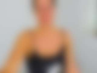 kairagold's Live Sex Cam Show