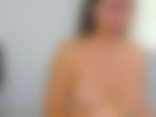 Live cam show with kairagold - Blue Eyes on Instabang