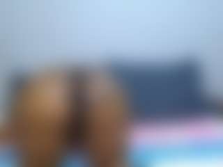 sexyassshaz's Live Sex Cam Show
