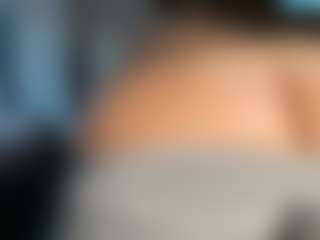 Live cam show with Nerdy Girl Ruby - Blonde Hair on x69.live