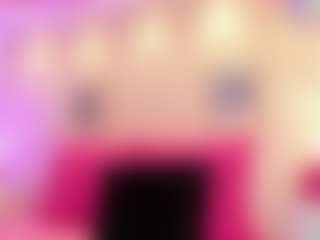 Live cam show with Queen S. - Blonde Hair on chickslive.net