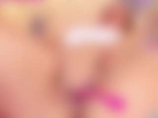 Live cam show with Queen S. - Green Eyes on studioflirtlive.com