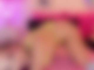 Queen S.'s Live Sex Cam Show