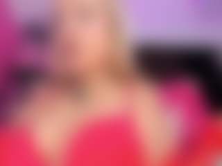 Queen S.'s Live Sex Cam Show