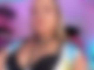 Live cam show with Queen S. - Curvy on liverealitysex.com