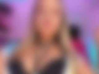 Queen S.'s Live Sex Cam Show
