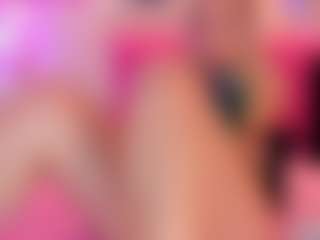 Queen S.'s Live Sex Cam Show