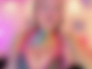 Queen S.'s Live Sex Cam Show