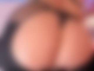Queen S.'s Live Sex Cam Show