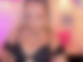 Queen S.'s Live Sex Cam Show