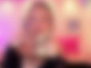 Queen S.'s Live Sex Cam Show