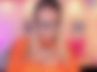 Live cam show with Queen S. - Green Eyes on AdultVida.com