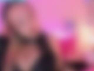 Queen S.'s Live Sex Cam Show