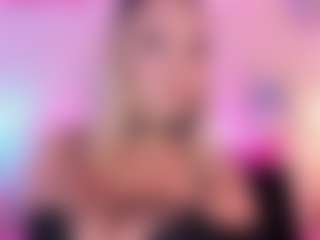 Queen S.'s Live Sex Cam Show