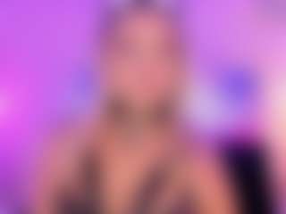 Live cam show with Queen S. - Fingering on Camsoda