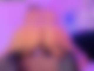 Queen S.'s Live Sex Cam Show
