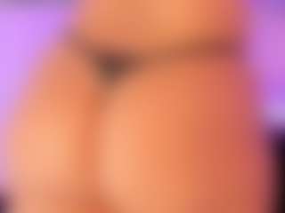 Queen S.'s Live Sex Cam Show