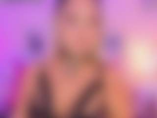 Queen S.'s Live Sex Cam Show