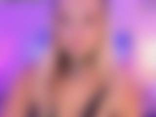 Queen S.'s Live Sex Cam Show