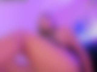 Queen S.'s Live Sex Cam Show