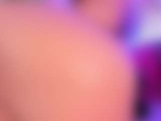 Live cam show with Queen S. - Bedroom on Livezox