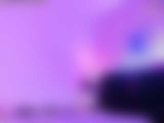 Live cam show with Queen S. - Green Eyes on boobsie.com