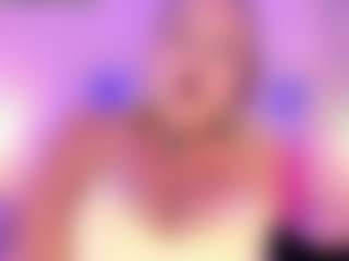 Queen S.'s Live Sex Cam Show