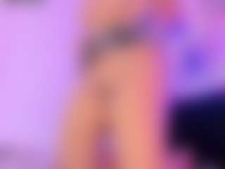 Queen S.'s Live Sex Cam Show