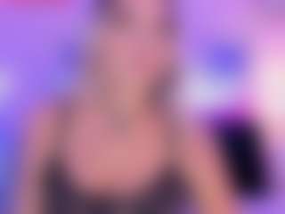 Queen S.'s Live Sex Cam Show
